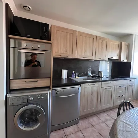 18 Rue General Perier Apartament Nîmes